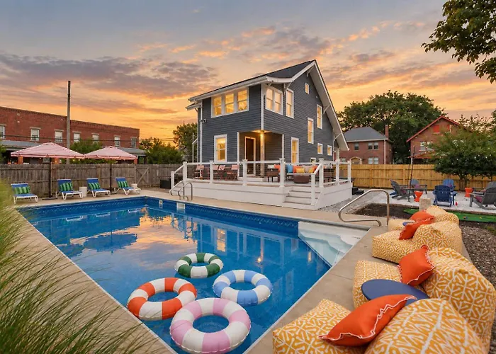 The 614 Club Pool Hot Tub Fire Pit Games Columbus