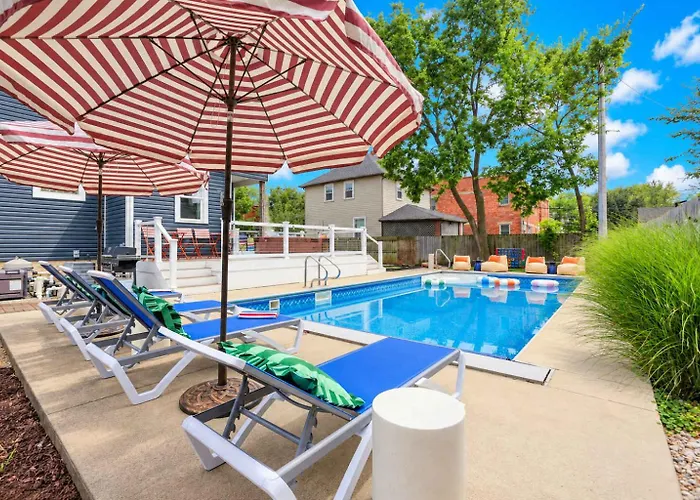 Holiday home The 614 Club Pool Hot Tub Fire Pit Games Columbus